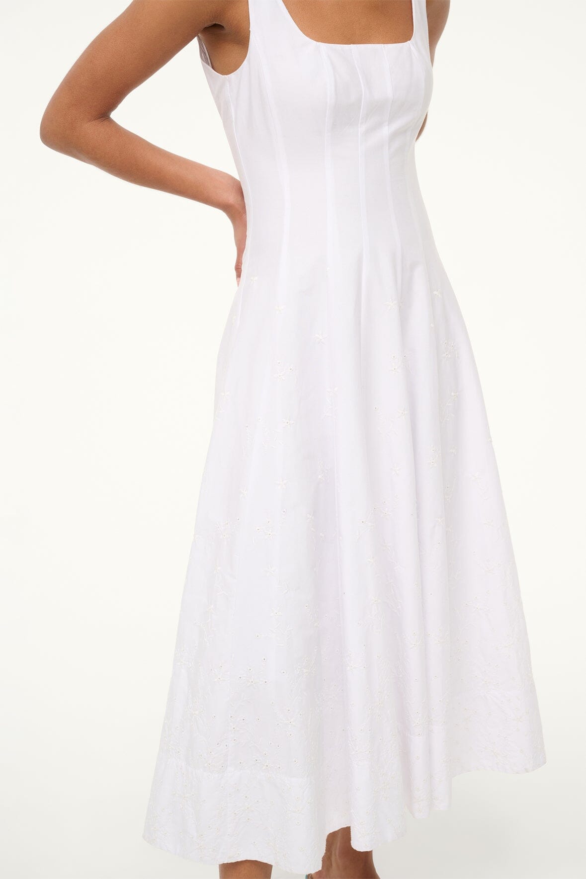 WELLS DRESS | WHITE EMBROIDERY - Image 2