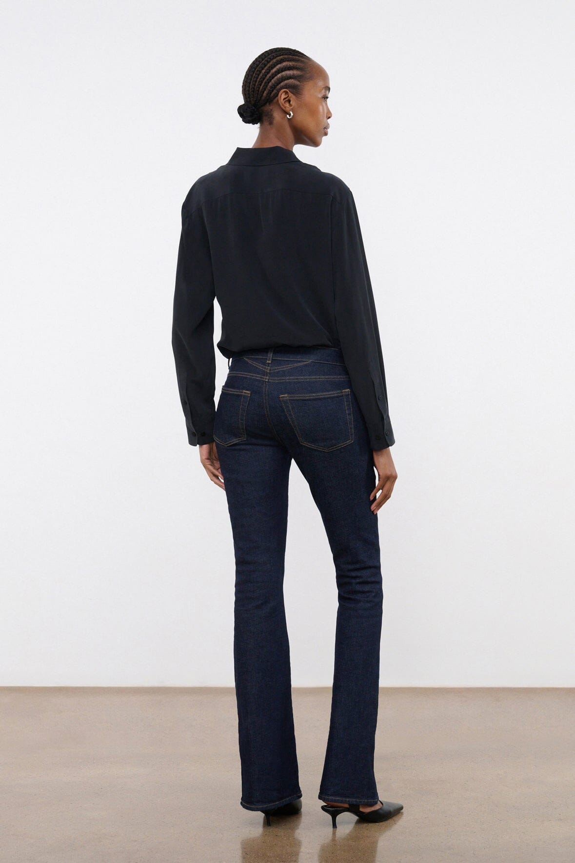 KYLE STRETCH FLARE JEAN | INDIGO - Image 3