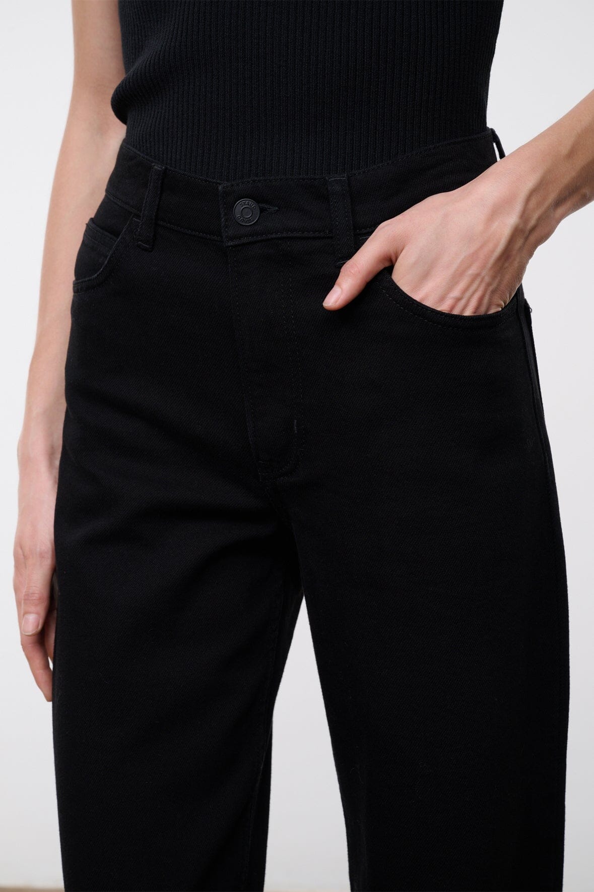 LEO HIGH RISE JEAN | BLACK - Image 5