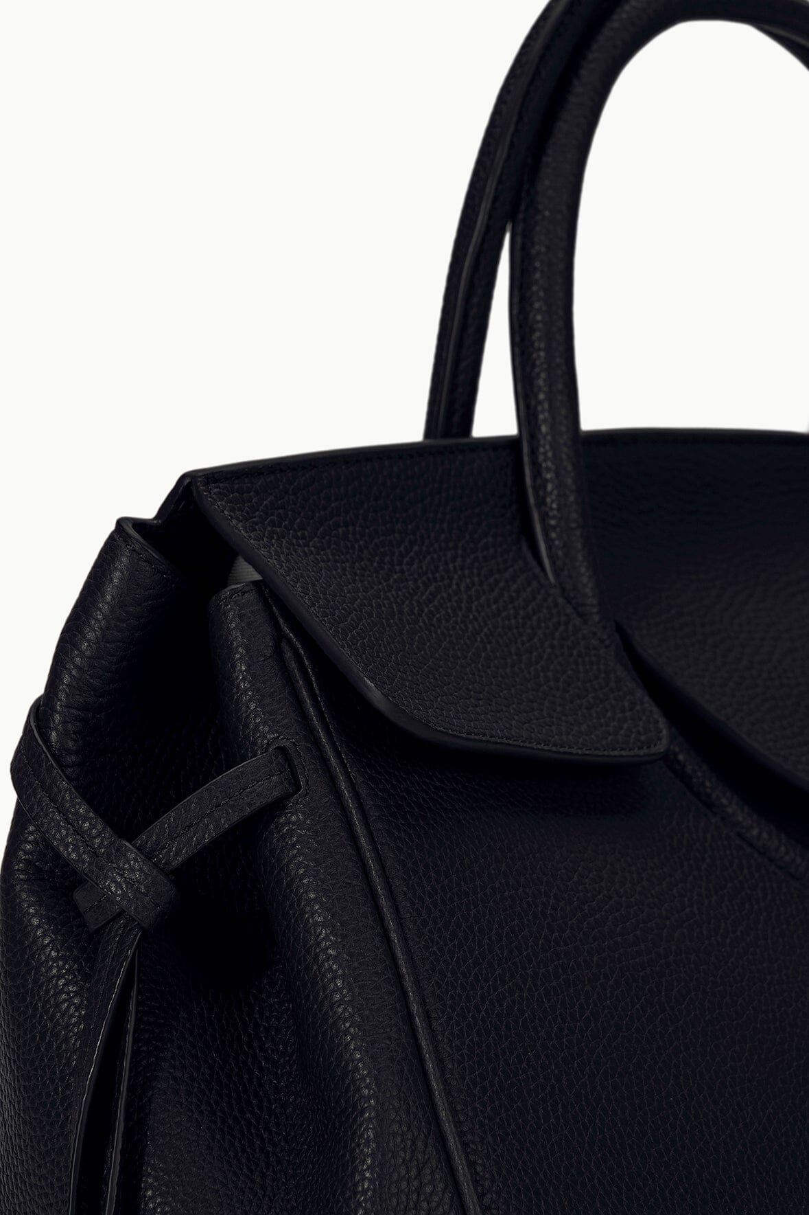 MAUDE CARRYALL | BLACK - Image 5