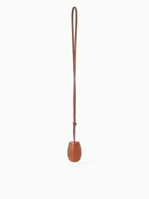 MOON WHISTLE | TABAC